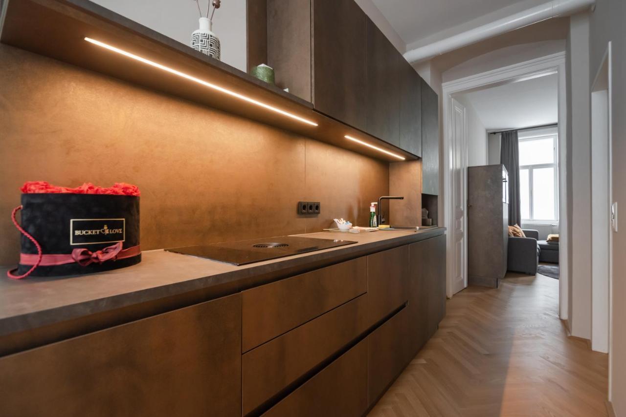 Hochwertiges Apartment Mit Direkter Anbindung Zum Zentrum In Hippen Viertel Wenen Buitenkant foto